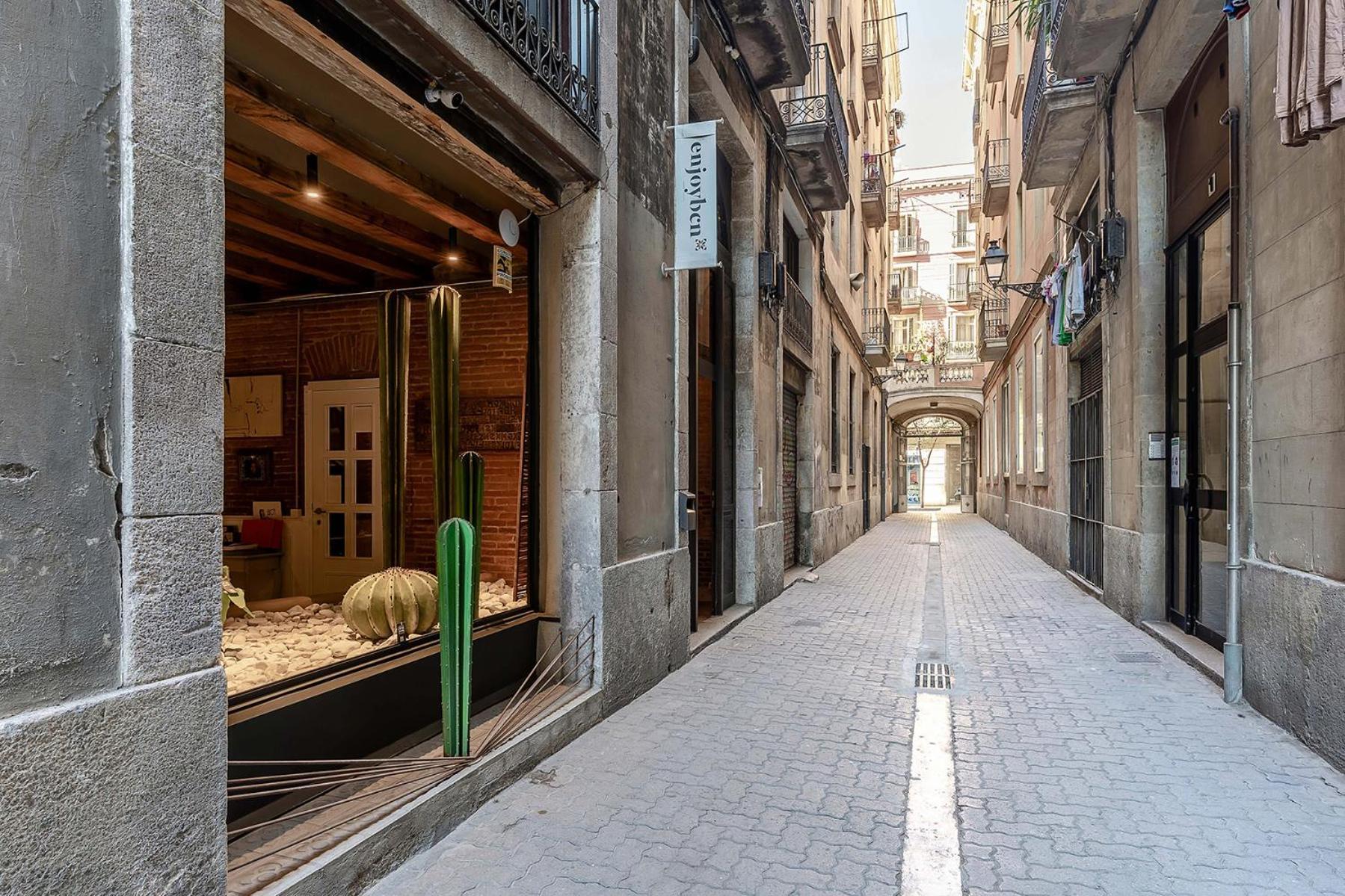 Enjoybcn Colon Apartments Barcelona Luaran gambar