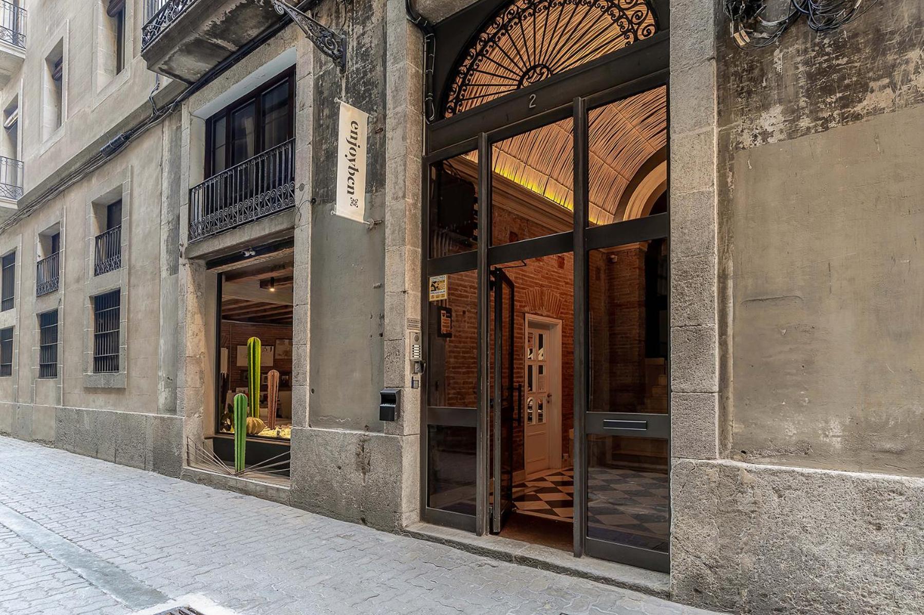 Enjoybcn Colon Apartments Barcelona Luaran gambar