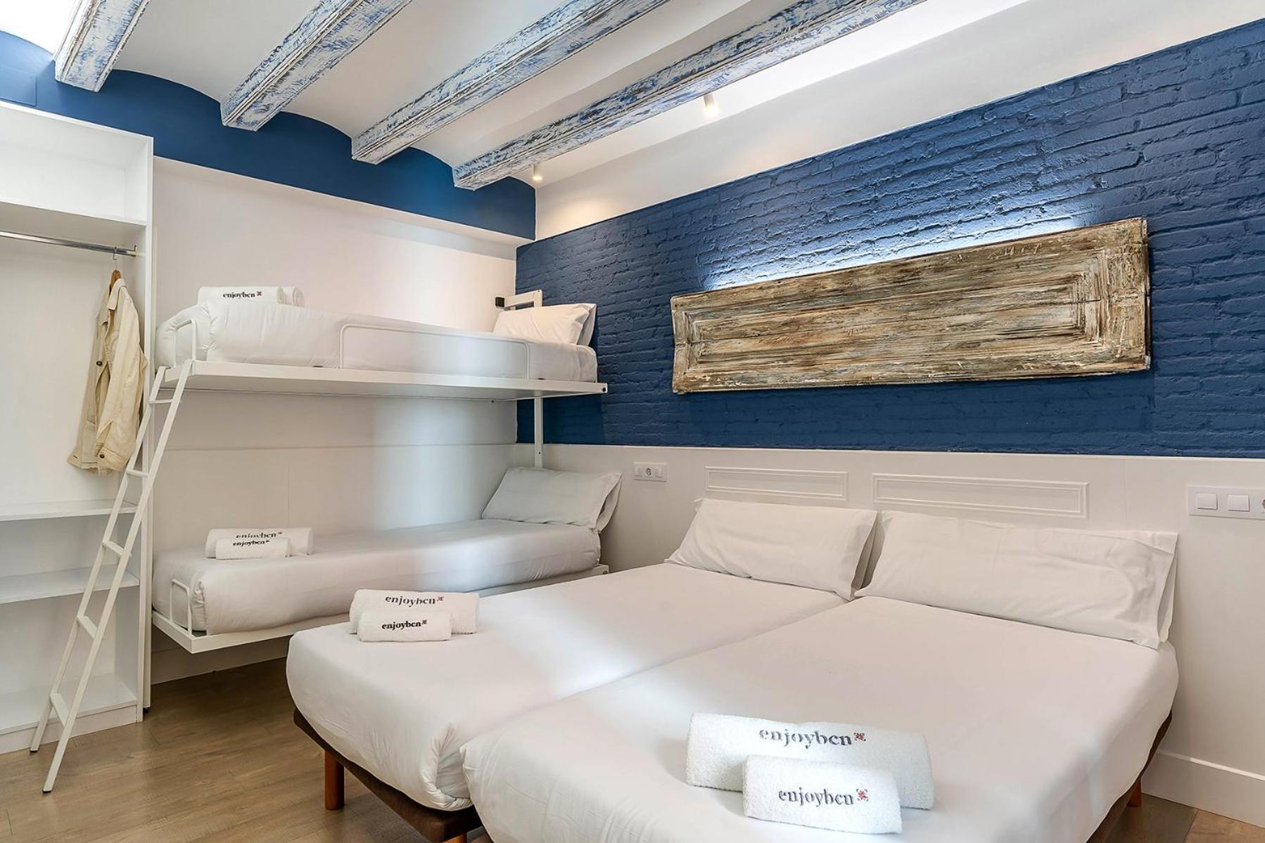 Enjoybcn Colon Apartments Barcelona Luaran gambar