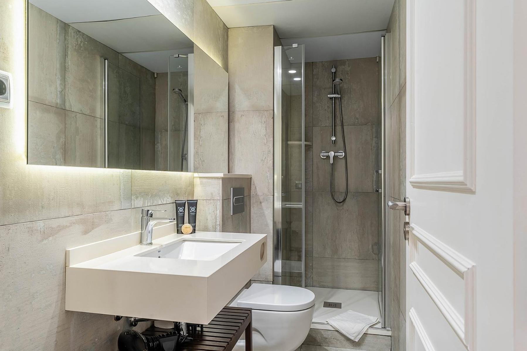 Enjoybcn Colon Apartments Barcelona Luaran gambar
