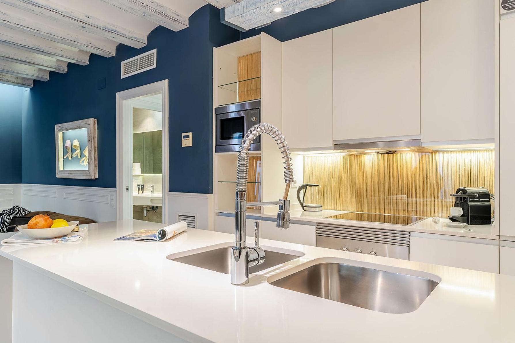 Enjoybcn Colon Apartments Barcelona Luaran gambar
