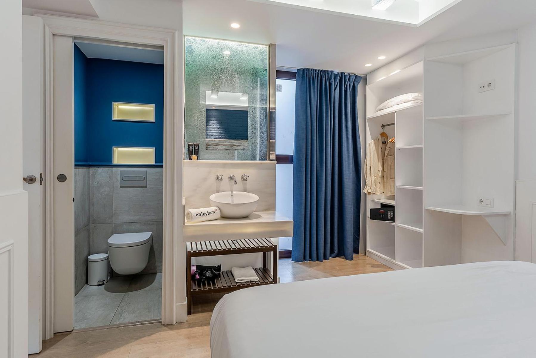 Enjoybcn Colon Apartments Barcelona Luaran gambar
