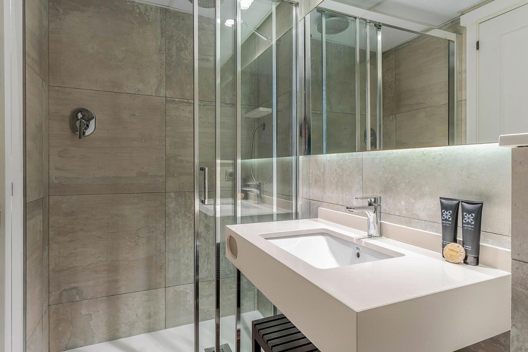 Enjoybcn Colon Apartments Barcelona Luaran gambar
