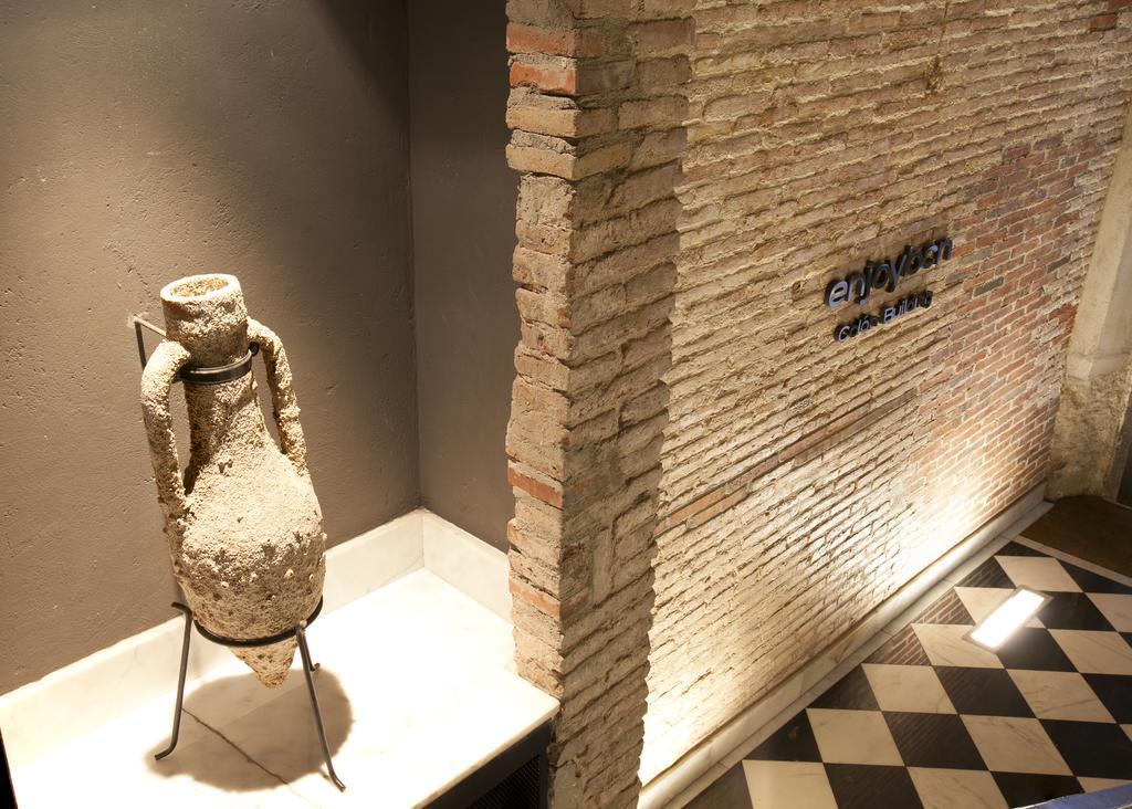 Enjoybcn Colon Apartments Barcelona Luaran gambar